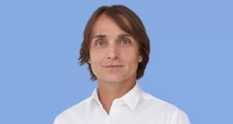 Dr. Istvan Urban headshot